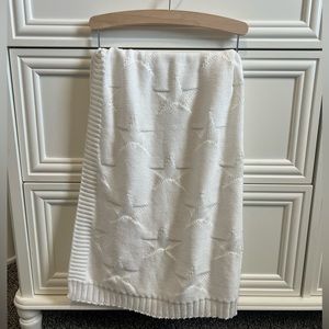 White knit baby blanket